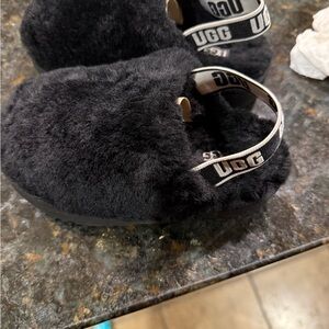 UGG Black Fluffy Slides
